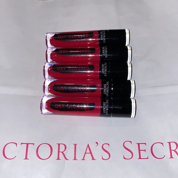 Host Pick VS 5 pc GET GLOSSED LIP SHINE LOVE IT